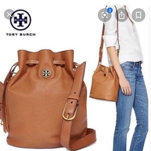 Tory Burch Brody Bucket Bag in brown